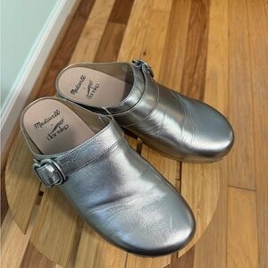 Madewell x Dansko Collab - Women's Silver Clogs